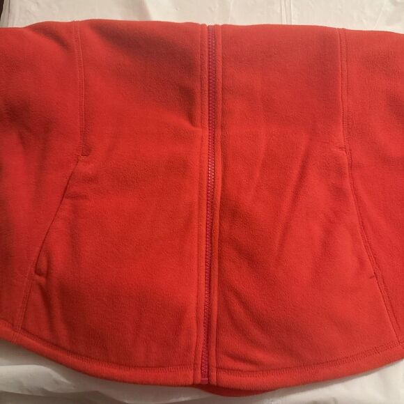 Made‎ For Life Women's Zip Up Fleece Vest Size Medium Tall - Picture 4 of 4